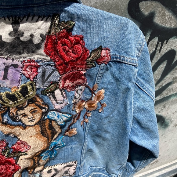 Custom Appliquéd Levi’s Jacket - Picture 7 of 12